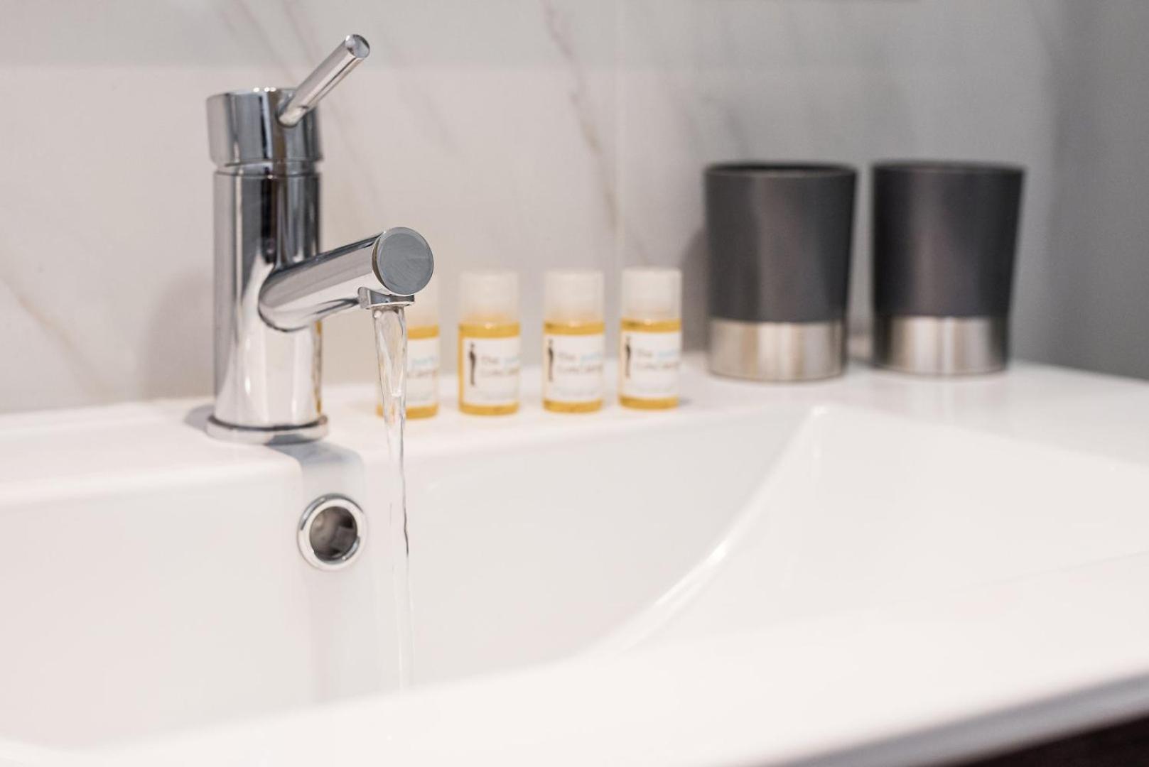 Hotel Guestready - Tigerlily Porto Zewnętrze zdjęcie